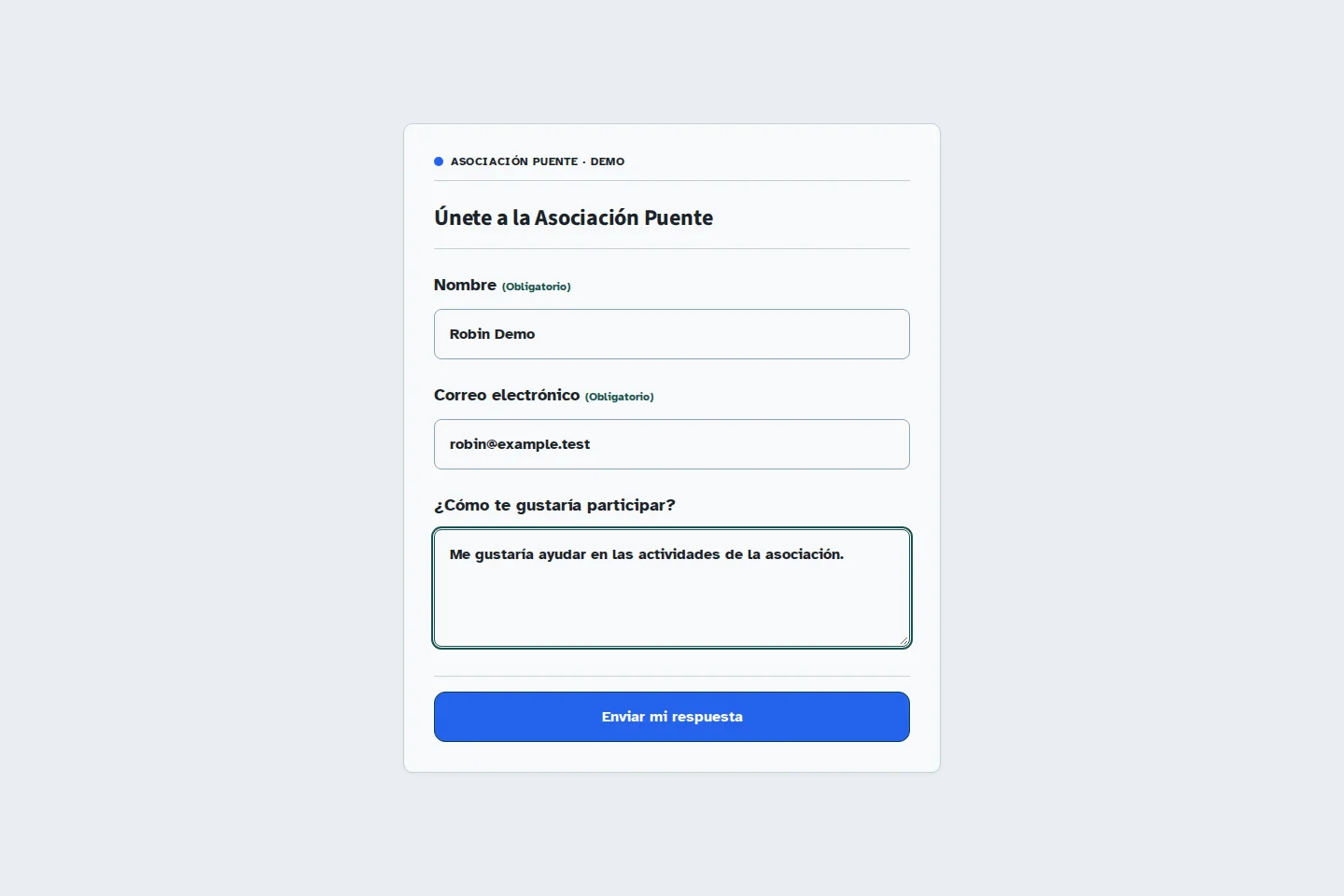 Solicitud de socio de demostración con campos de nombre, correo electrónico y «¿Cómo te gustaría participar?», completada con datos ficticios.
